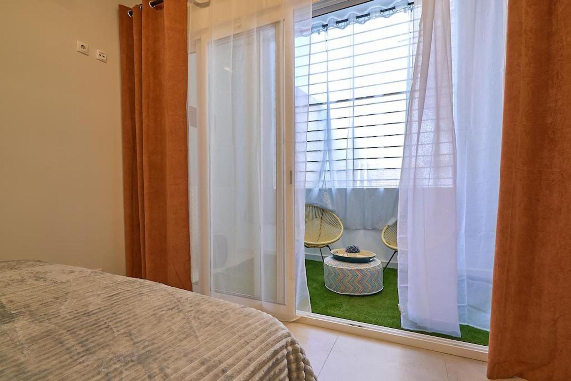 Ba 21 Green-Ruzafa Center บาเลนเซีย ภายนอก รูปภาพ